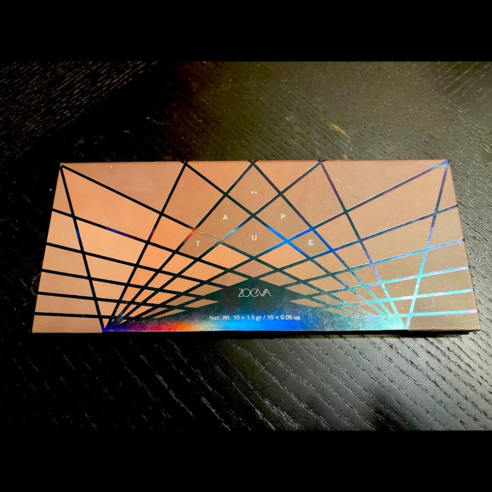 ZOEVA TAUPE  eyeshadow palette